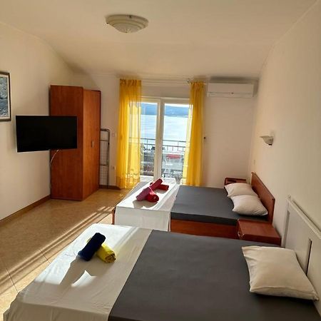 Apartments Badnje Dramalj Eksteriør billede
