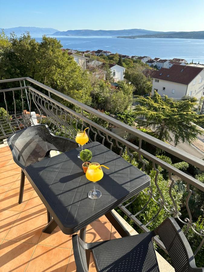 Apartments Badnje Dramalj Eksteriør billede