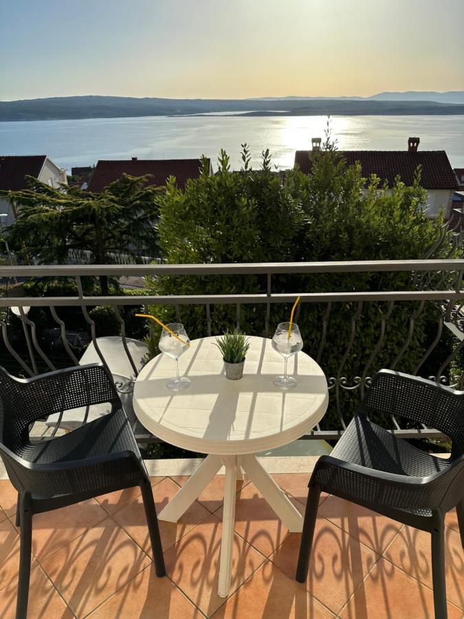 Apartments Badnje Dramalj Eksteriør billede